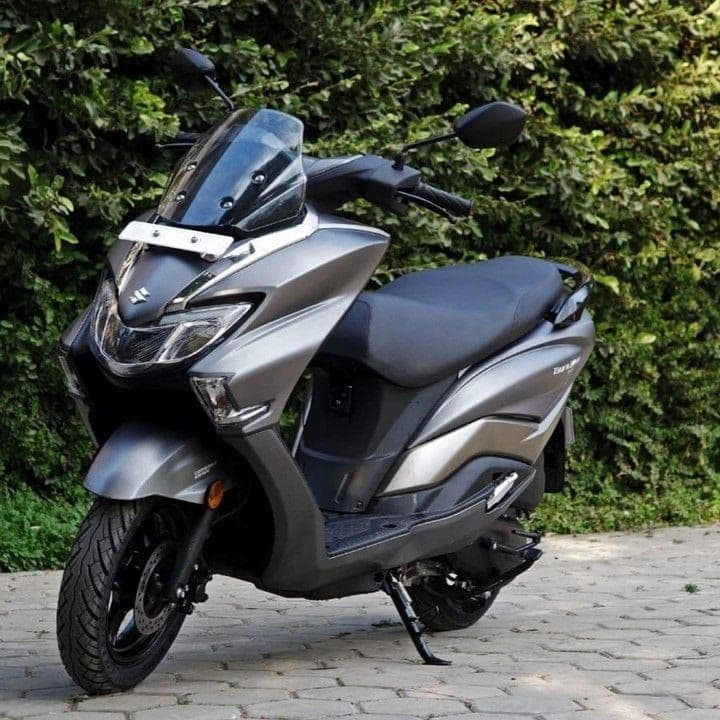 Suzuki Burgman secondary view 1